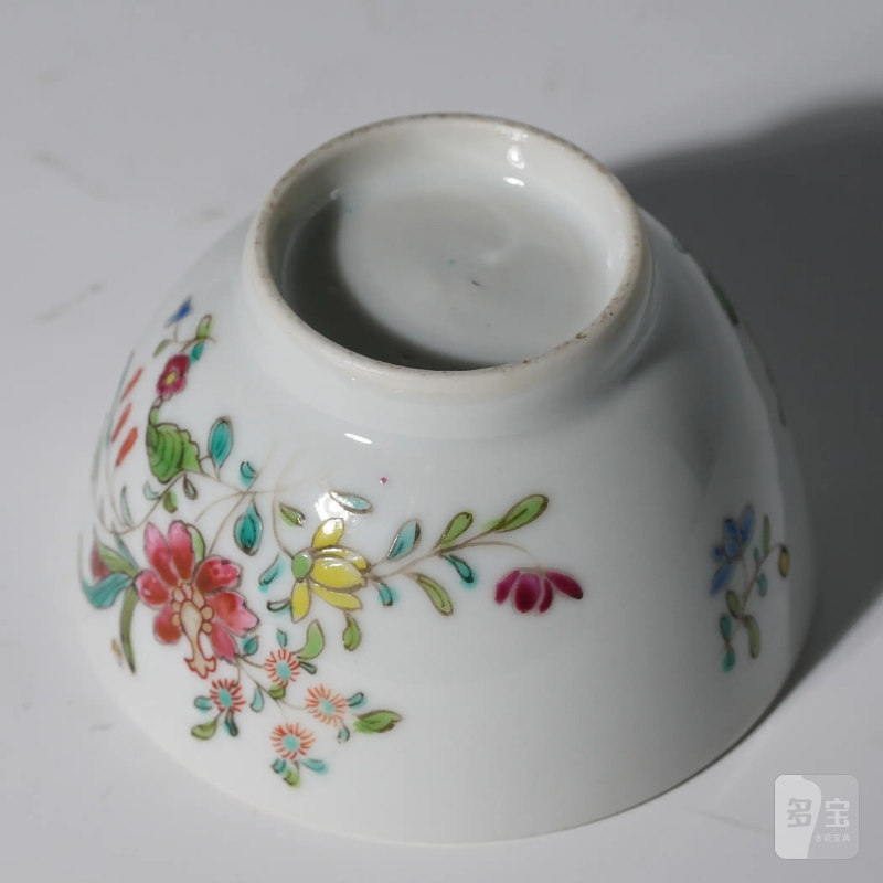 清康熙 青花五彩花口杯及广彩花卉杯 - 图10